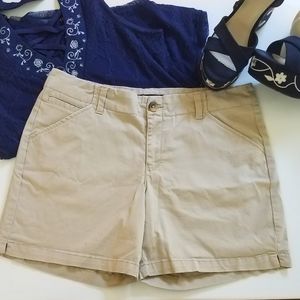 Lee Midrise fit khaki shorts